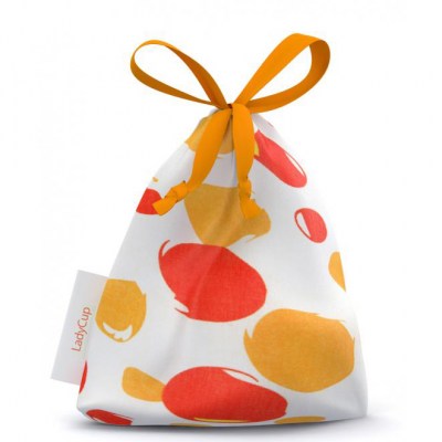 Oranžový sáček na menstruační kalíšek